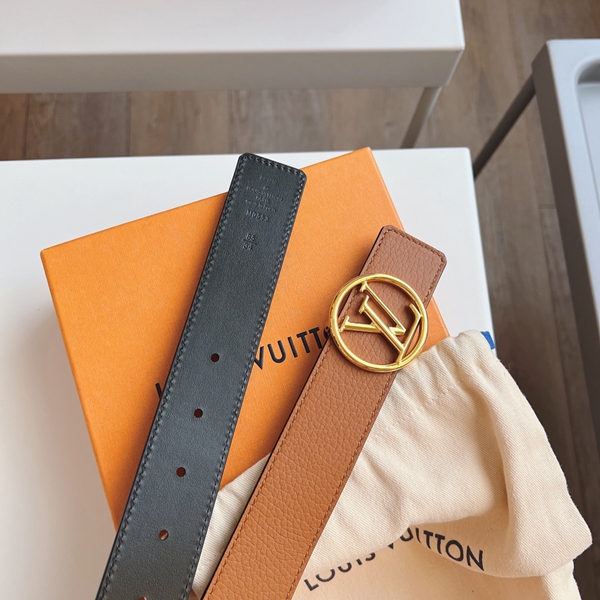 ルイヴィトンベルト背面デザイン